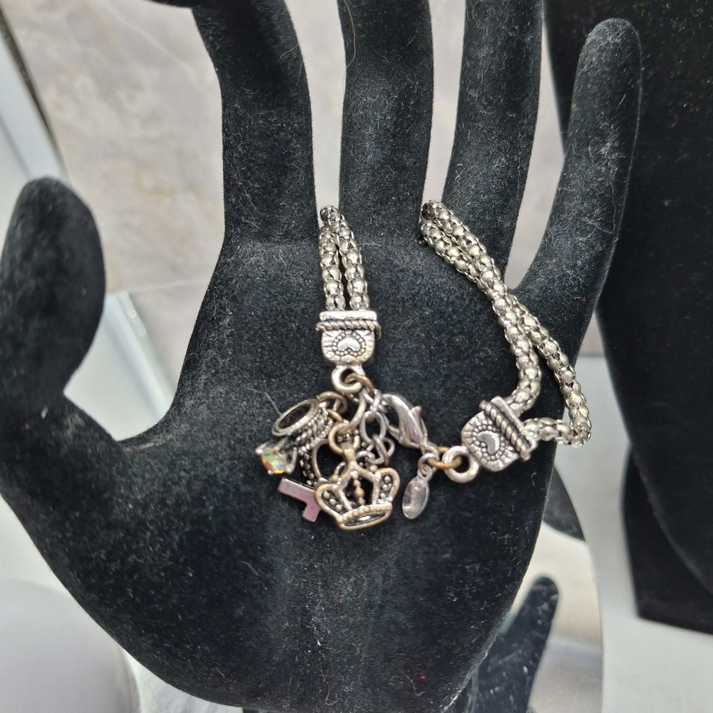 Premier Designs Silver Bracelet with Crown Charm - Picture 2 of 7